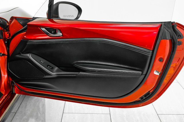 Used 2022 MAZDA MX-5 Miata RF Grand Touring image 37
