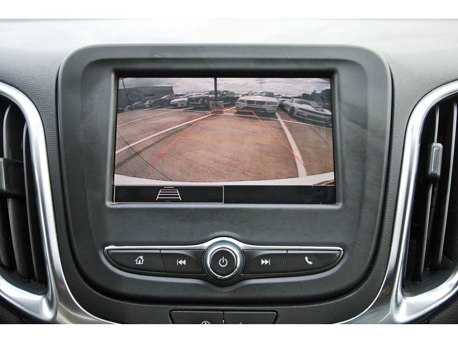 Used 2024 Chevrolet Equinox LT FWD image 22