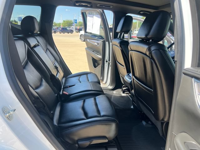 Used 2024 Cadillac XT6 Luxury AWD/4WD image 16
