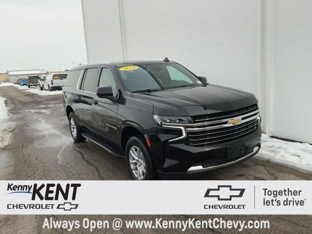 Used 2024 Chevrolet Suburban LT image 1