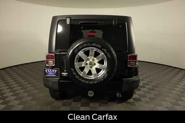 Used 2016 Jeep Wrangler Unlimited Sahara w/ Max Tow Package image 5