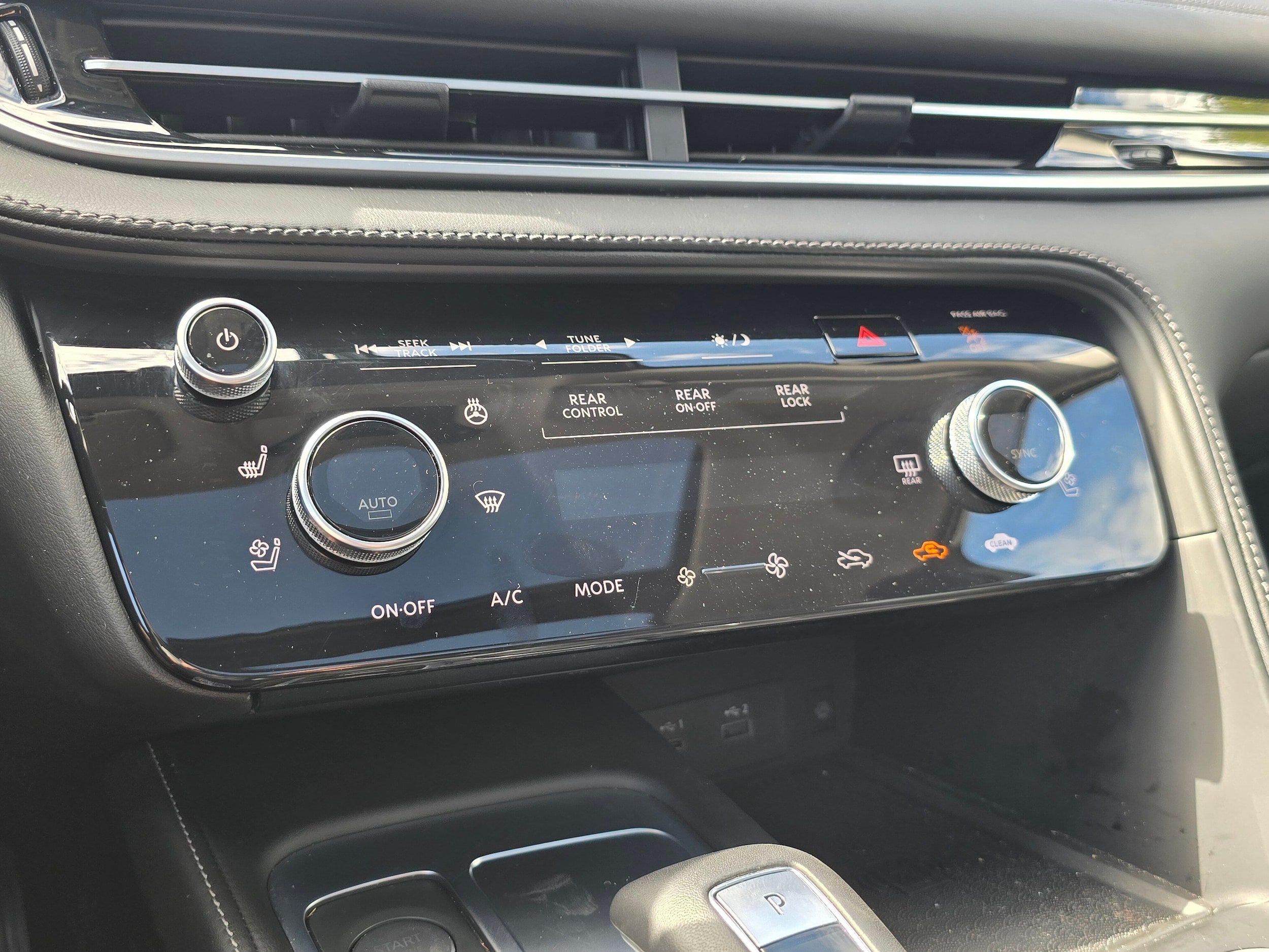 Used 2025 INFINITI QX60 Sensory w/ Vision Package AWD/4WD image 27