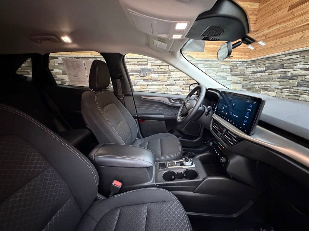 Used 2024 Ford Escape Active w/ Tech Pack #1 image 14