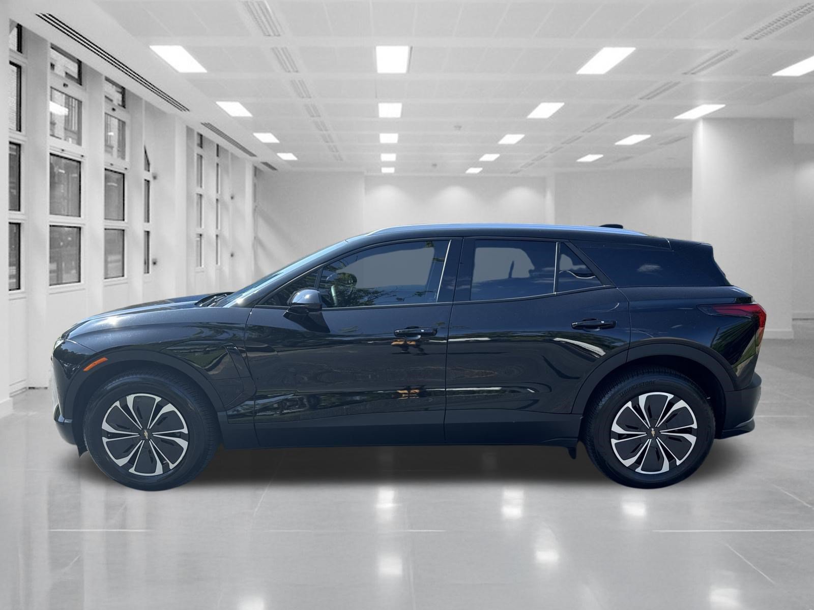 Used 2024 Chevrolet Blazer EV LT AWD/4WD image 8