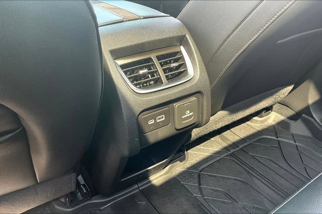 Used 2019 Chevrolet Blazer Premier w/ Sun and Wheels Package FWD image 10