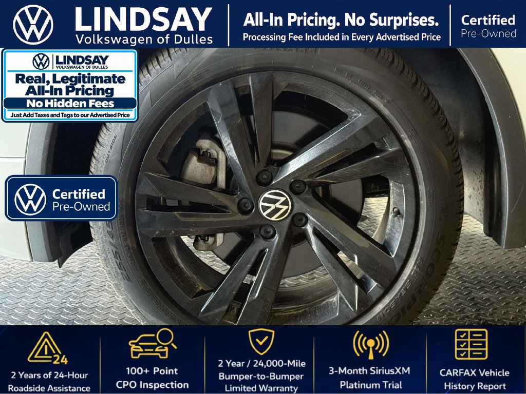 Used 2024 Volkswagen Tiguan SE R-Line AWD/4WD image 9