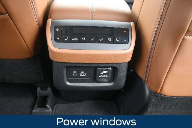 Used 2025 Nissan Pathfinder Platinum w/ Cargo Package AWD/4WD image 22