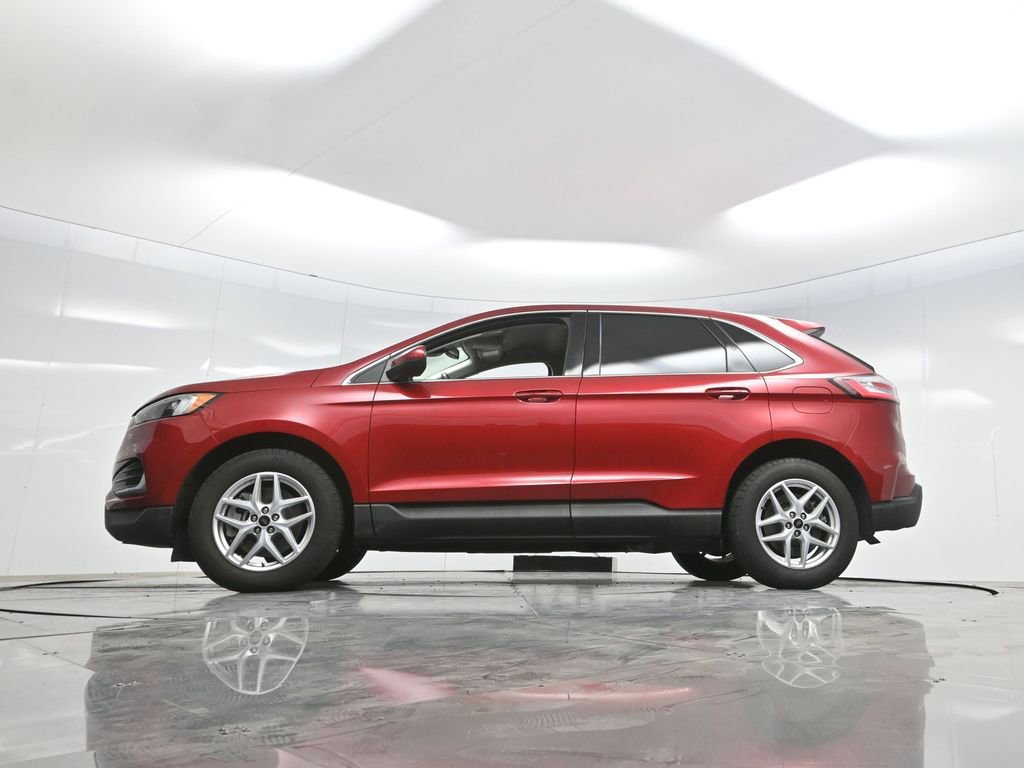 Used 2023 Ford Edge SEL image 7