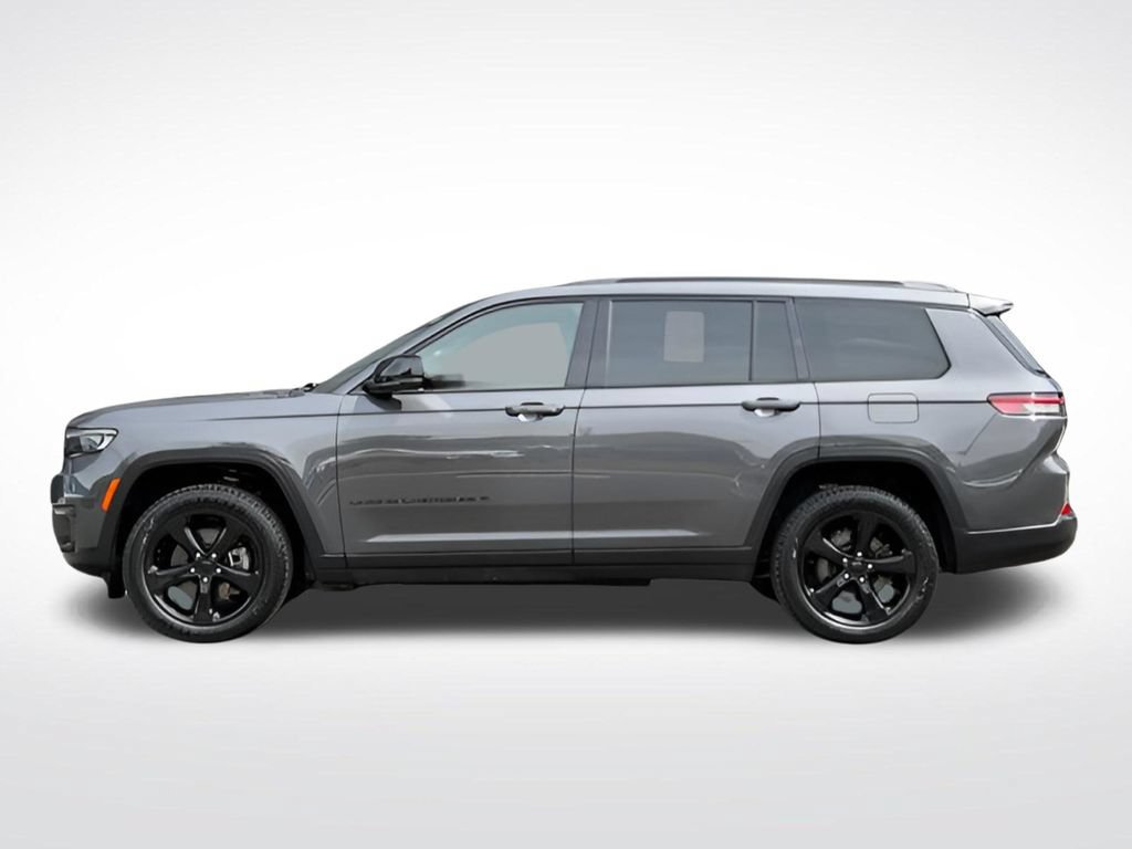 Used 2022 Jeep Grand Cherokee L Laredo AWD/4WD image 4