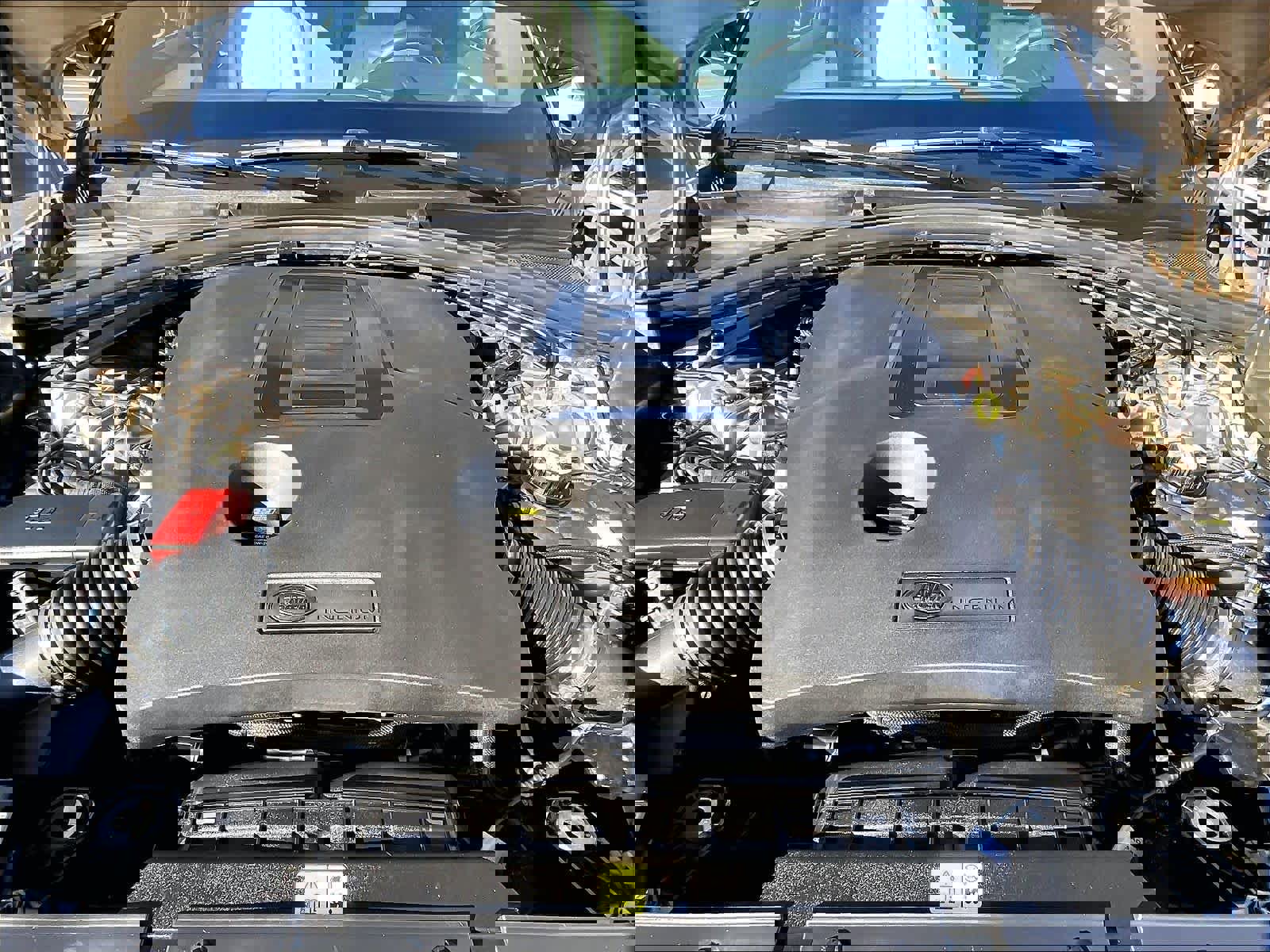 Used 2022 Land Rover Range Rover Velar R-Dynamic HSE image 11