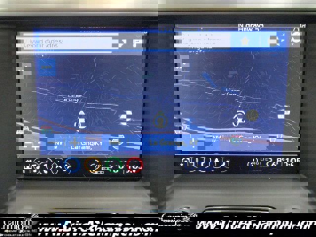 Used 2022 GMC Acadia SLT w/ Technology Package image 7