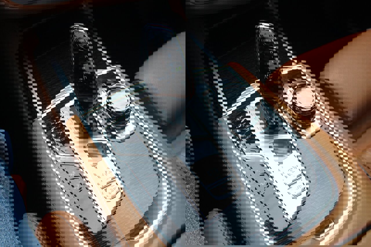 Used 2019 BMW 750i image 8