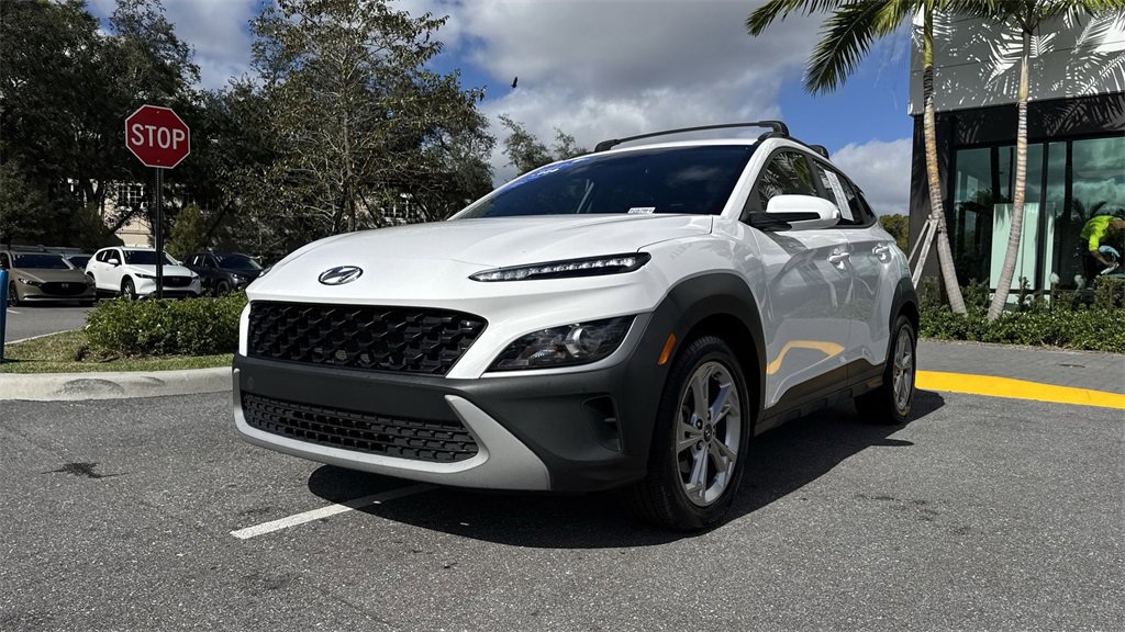 Used 2022 Hyundai Kona SEL image 32
