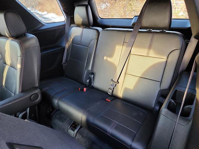 Certified 2023 Chevrolet Traverse RS image 11