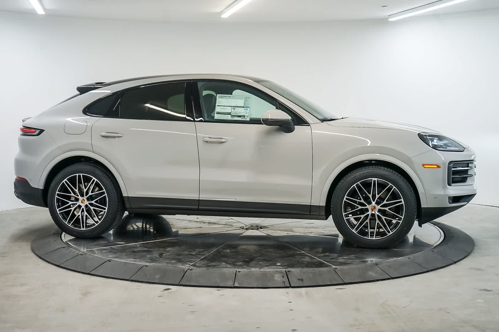 New 2026 Porsche Cayenne Coupe AWD/4WD image 8