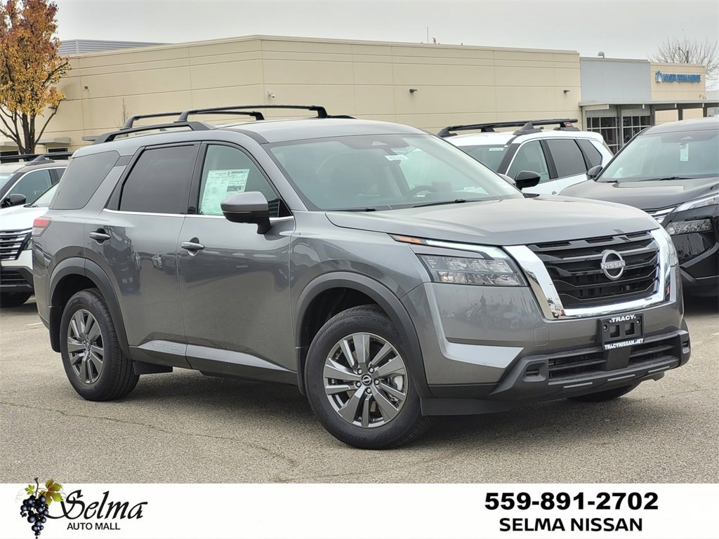 New 2025 Nissan Pathfinder SV w/ Cargo Package