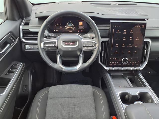 Used 2025 GMC Acadia Elevation image 9