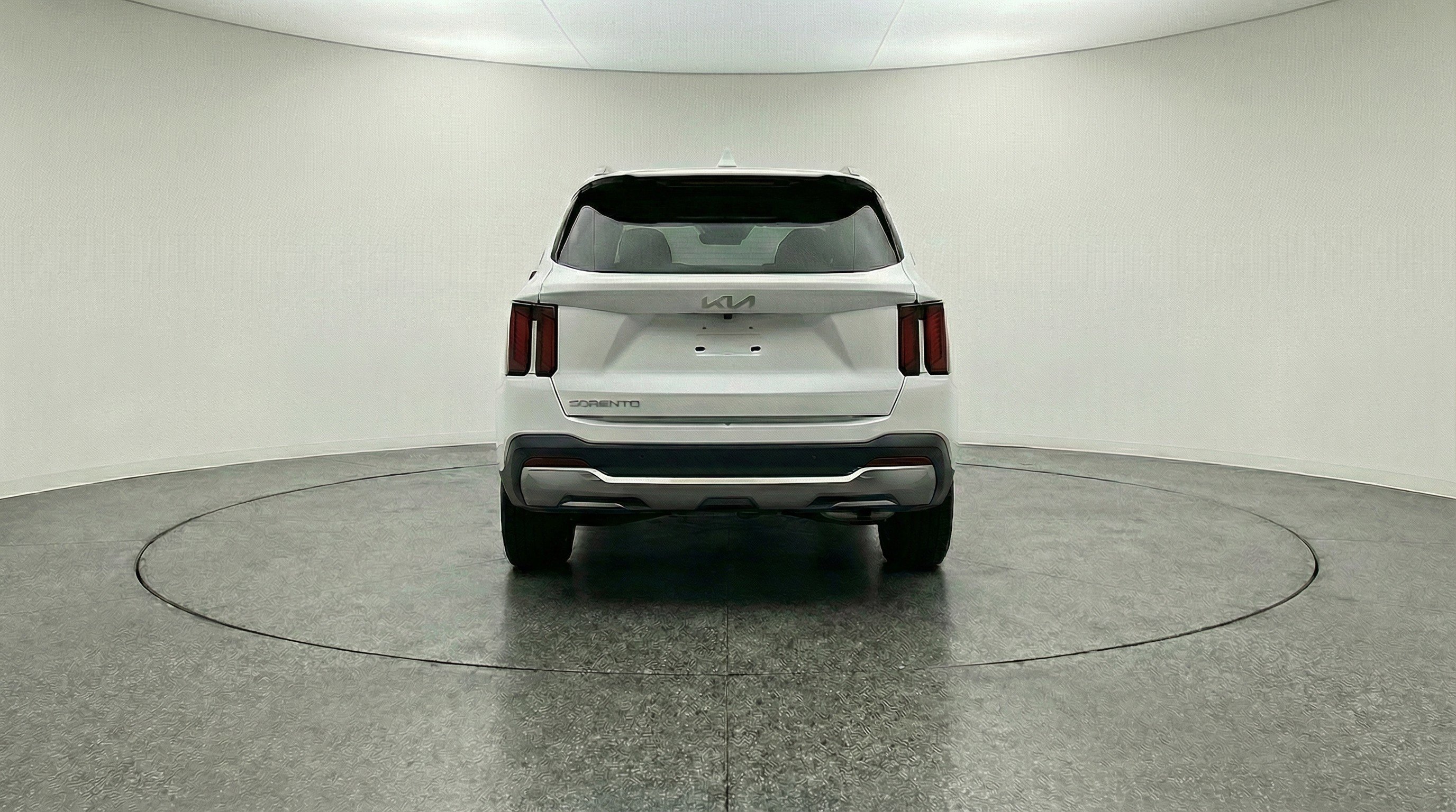Used 2024 Kia Sorento S image 7