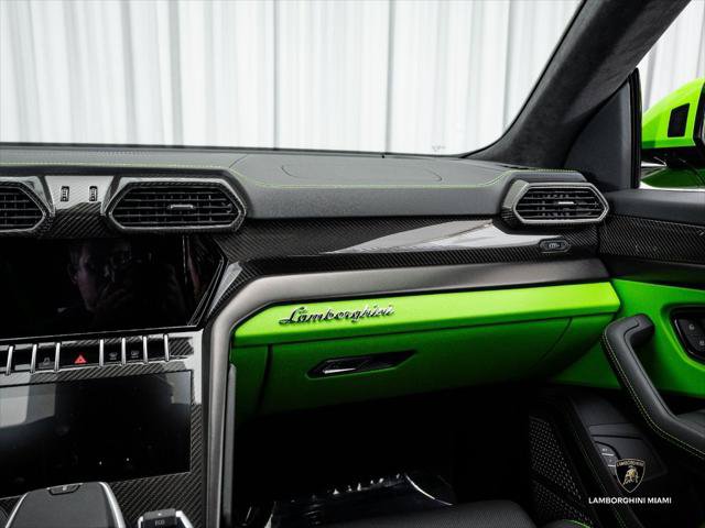 Used 2024 Lamborghini Urus S AWD/4WD image 35