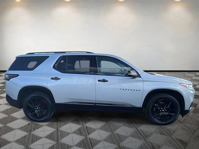 Used 2021 Chevrolet Traverse Premier w/ Redline Edition AWD/4WD image 4