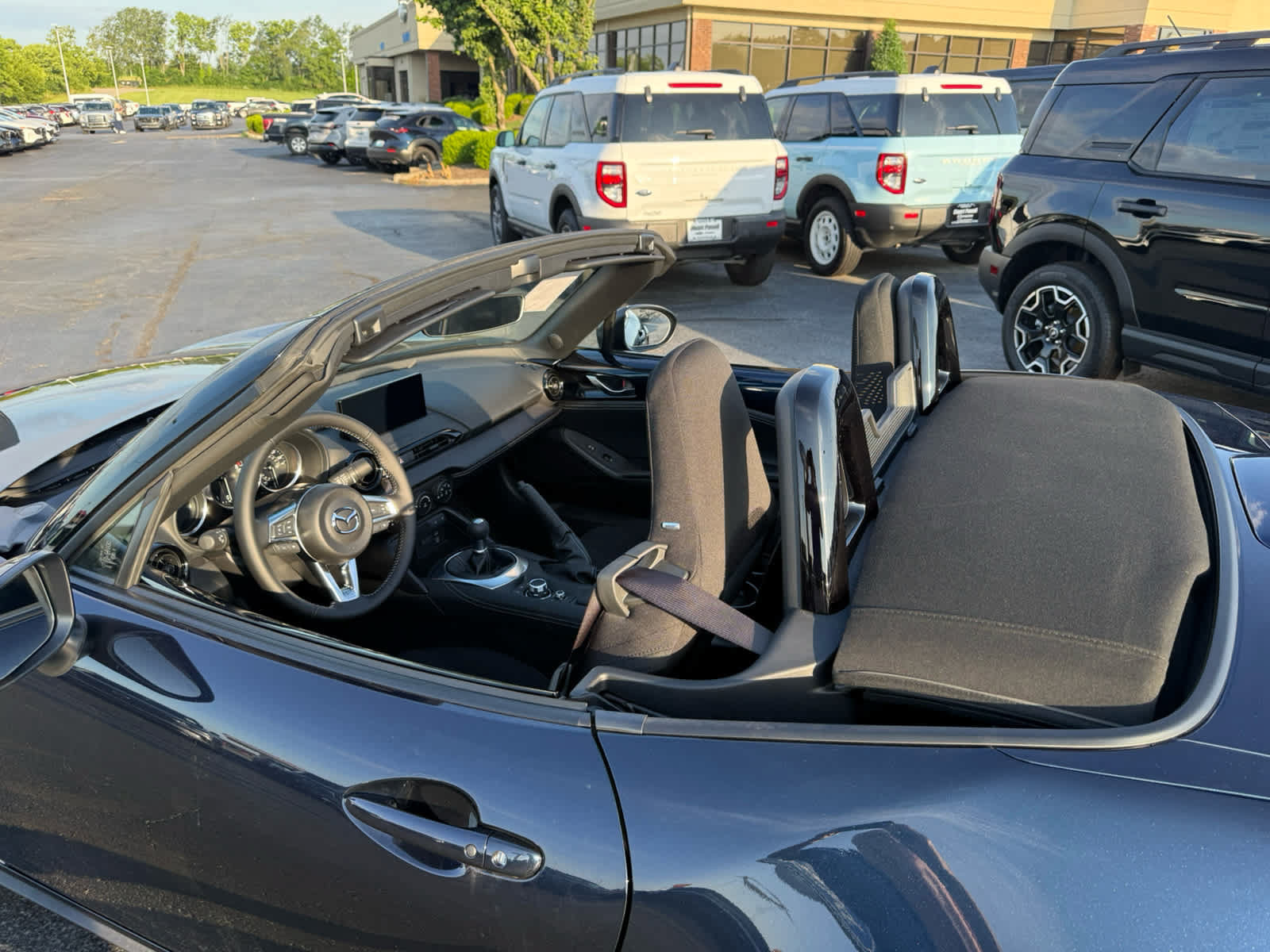 New 2026 MAZDA MX-5 Miata Club w/ Weather Package RWD image 25