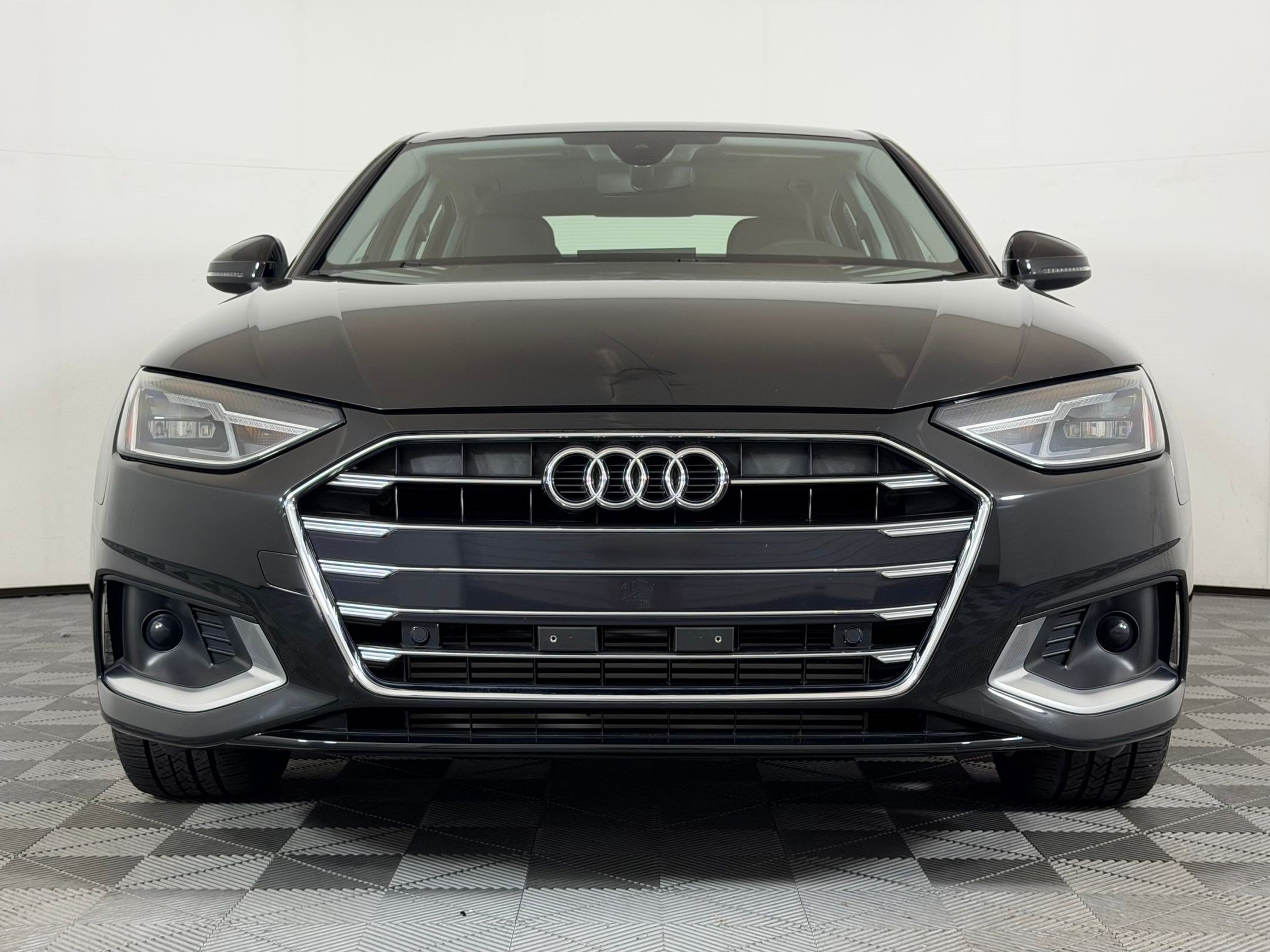 Used 2020 Audi A4 2.0T Premium w/ Convenience Package FWD image 6