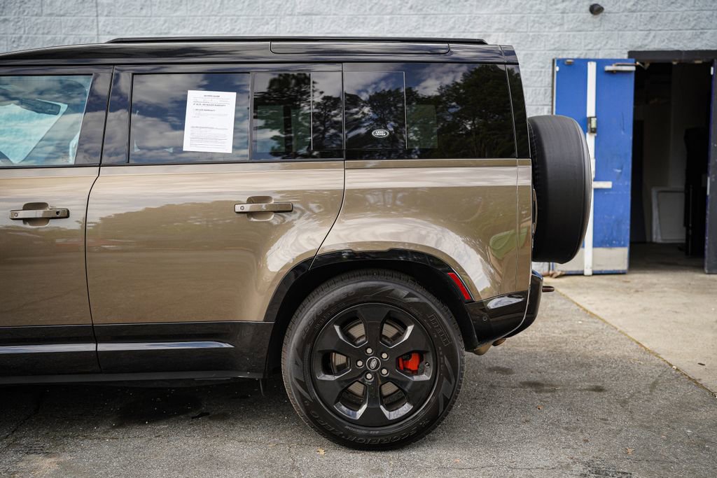 Used 2022 Land Rover Defender 110 X image 12