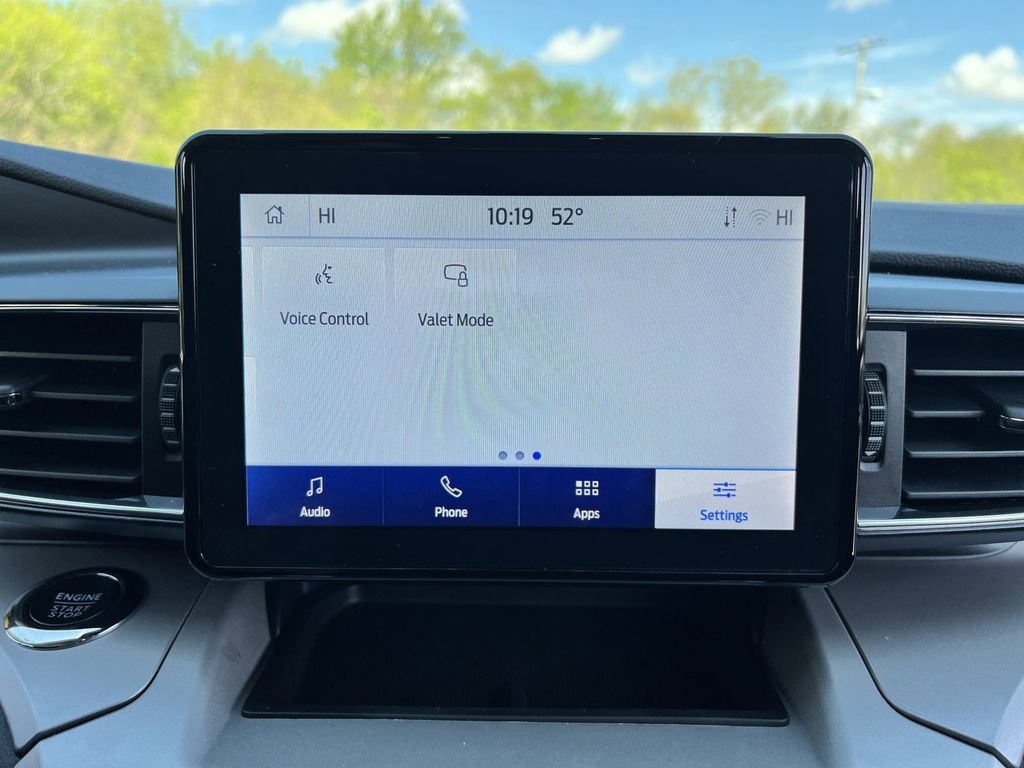 Used 2024 Ford Explorer XLT w/ Equipment Group 202A AWD/4WD image 20