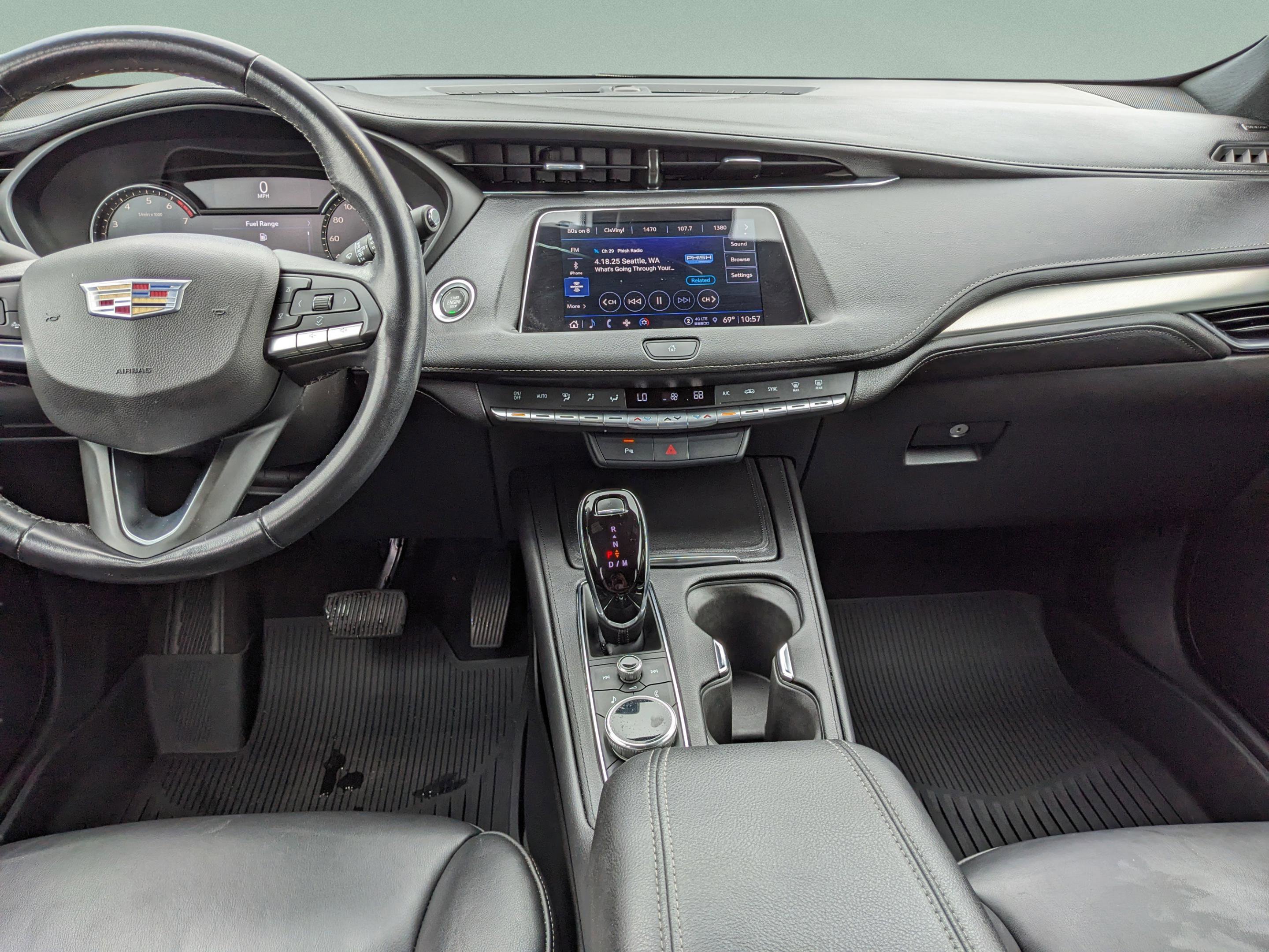 Used 2022 Cadillac XT4 Premium Luxury w/ Safety Alert Package image 20