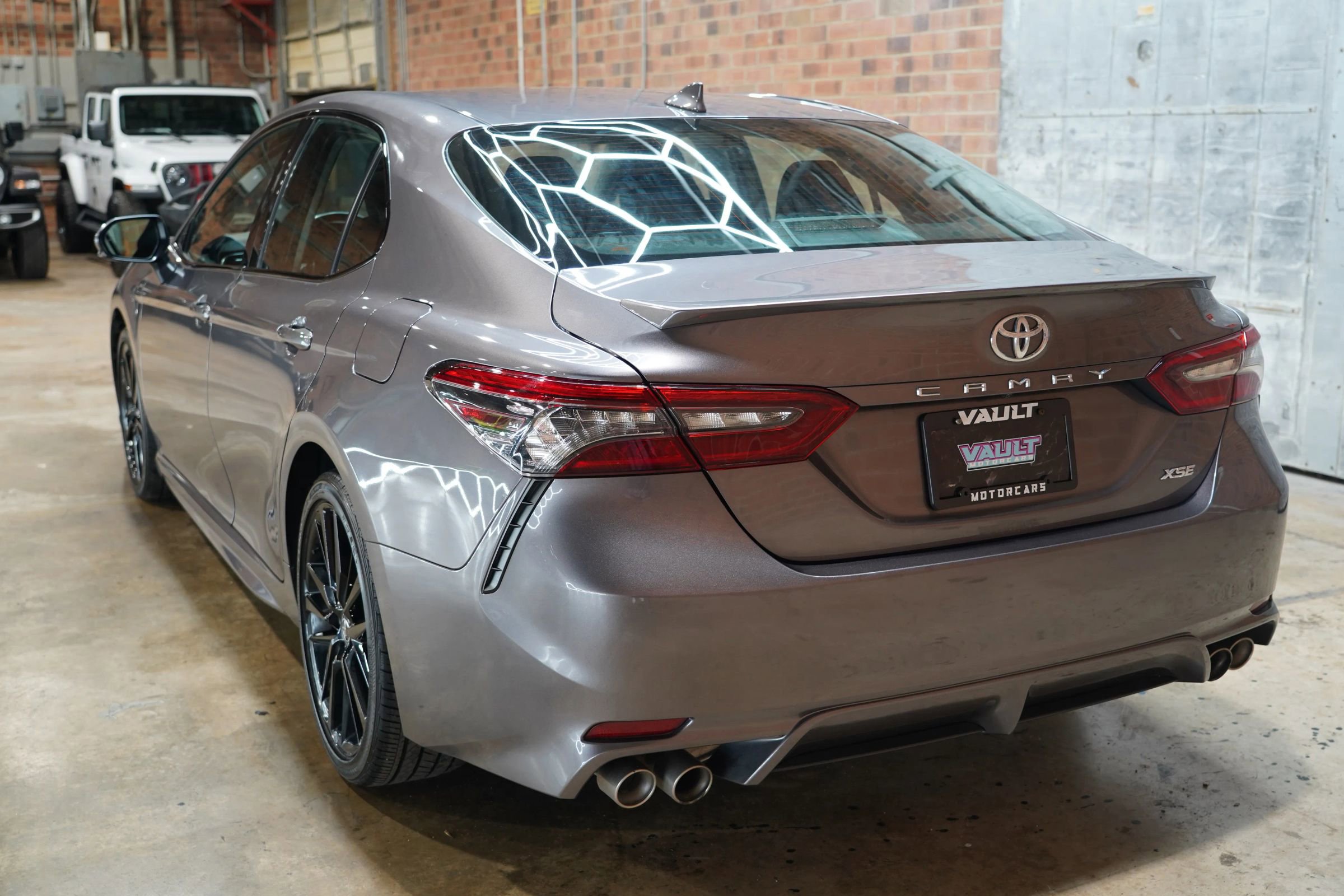 Used 2023 Toyota Camry XSE image 13