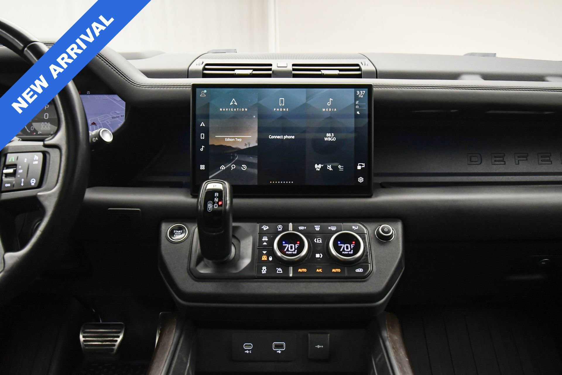 Used 2023 Land Rover Defender 130 X image 37