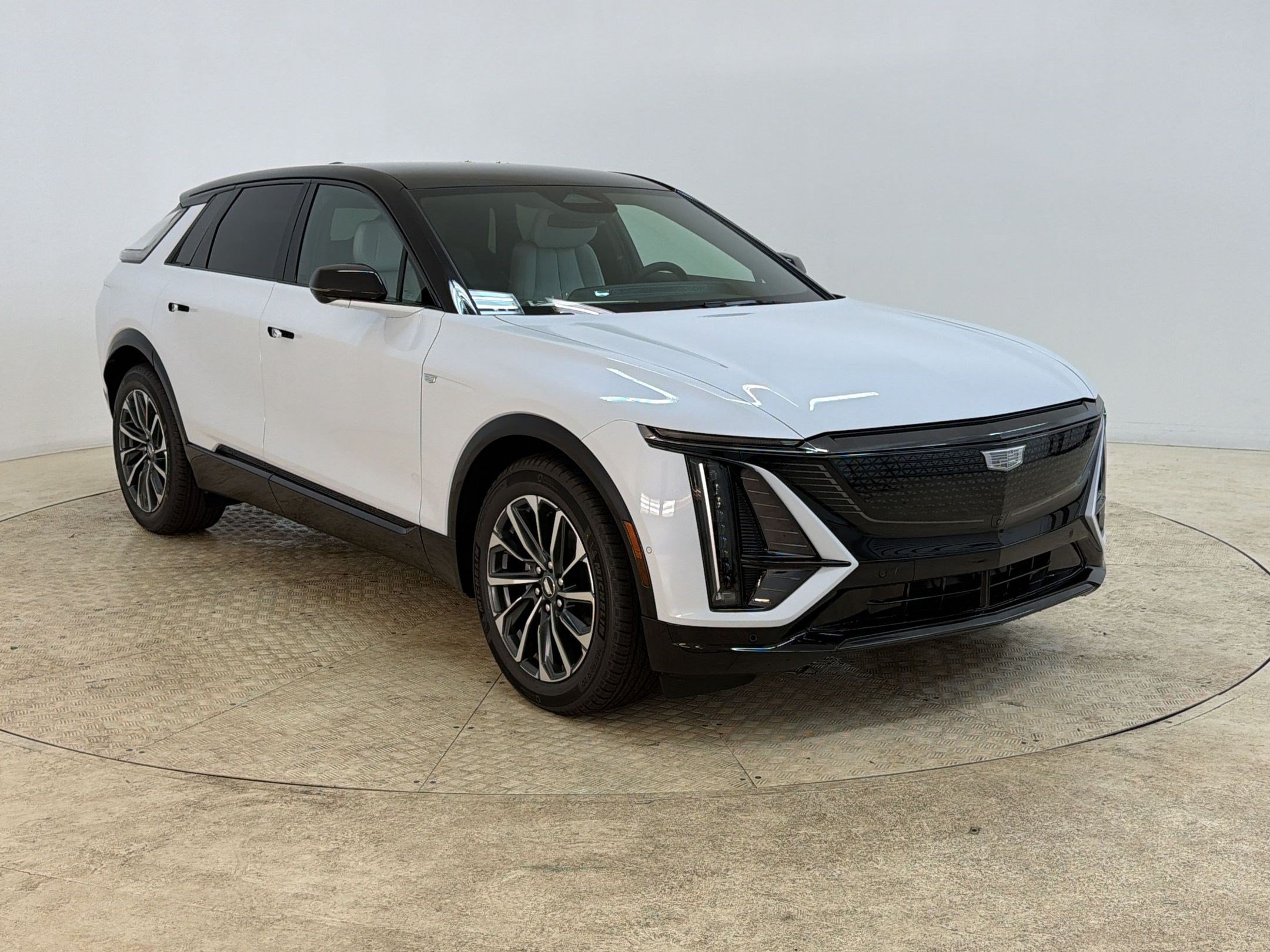 New 2026 Cadillac Lyriq Sport AWD/4WD image 7