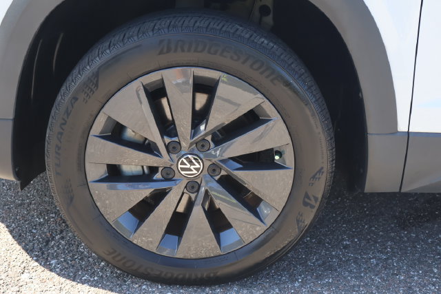 Certified 2023 Volkswagen Taos S FWD image 10
