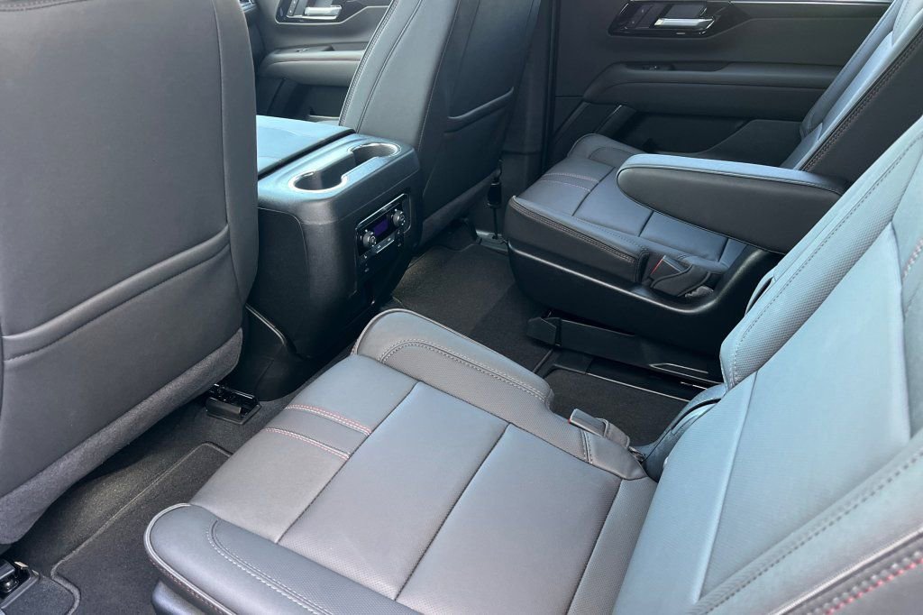 New 2026 Chevrolet Tahoe RST w/ Advanced Technology Package AWD/4WD image 9