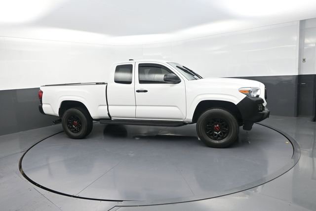 Used 2022 Toyota Tacoma SR RWD image 28
