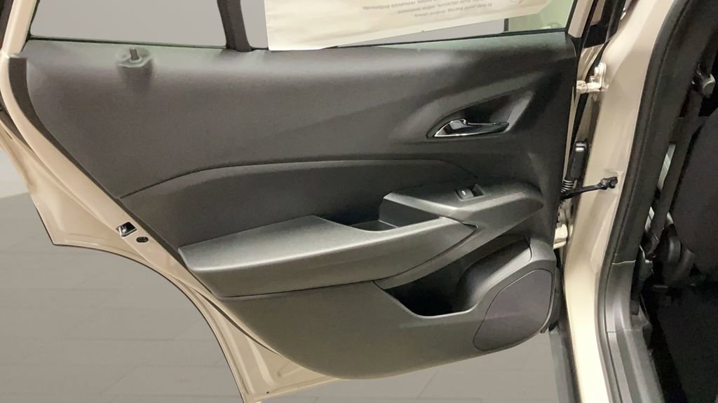 New 2026 Chevrolet Trax RS image 15