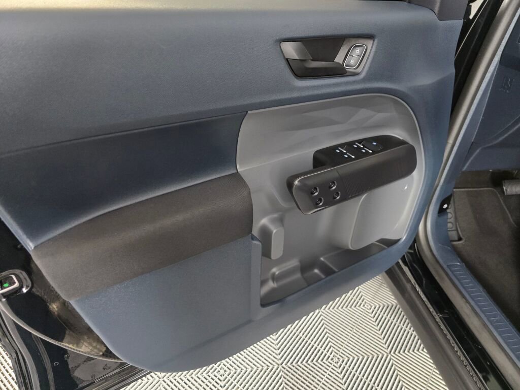 Used 2023 Ford Maverick XL w/ Equipment Group 100A Standard image 17