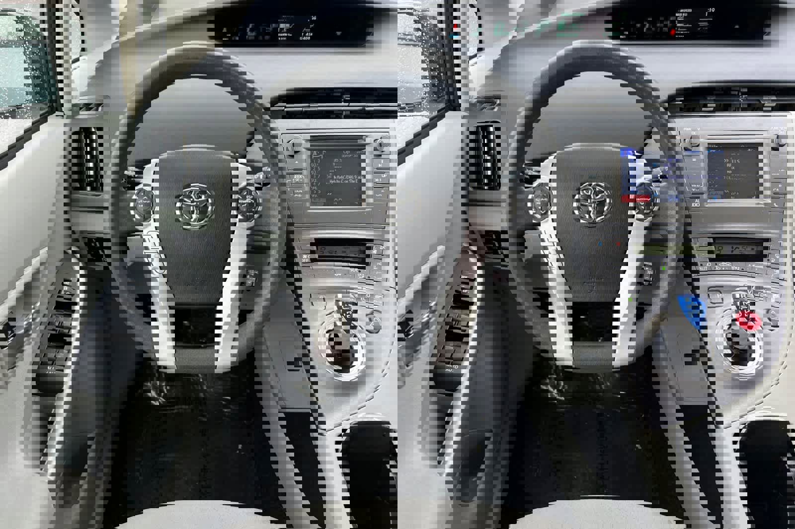 Used 2013 Toyota Prius Two image 14