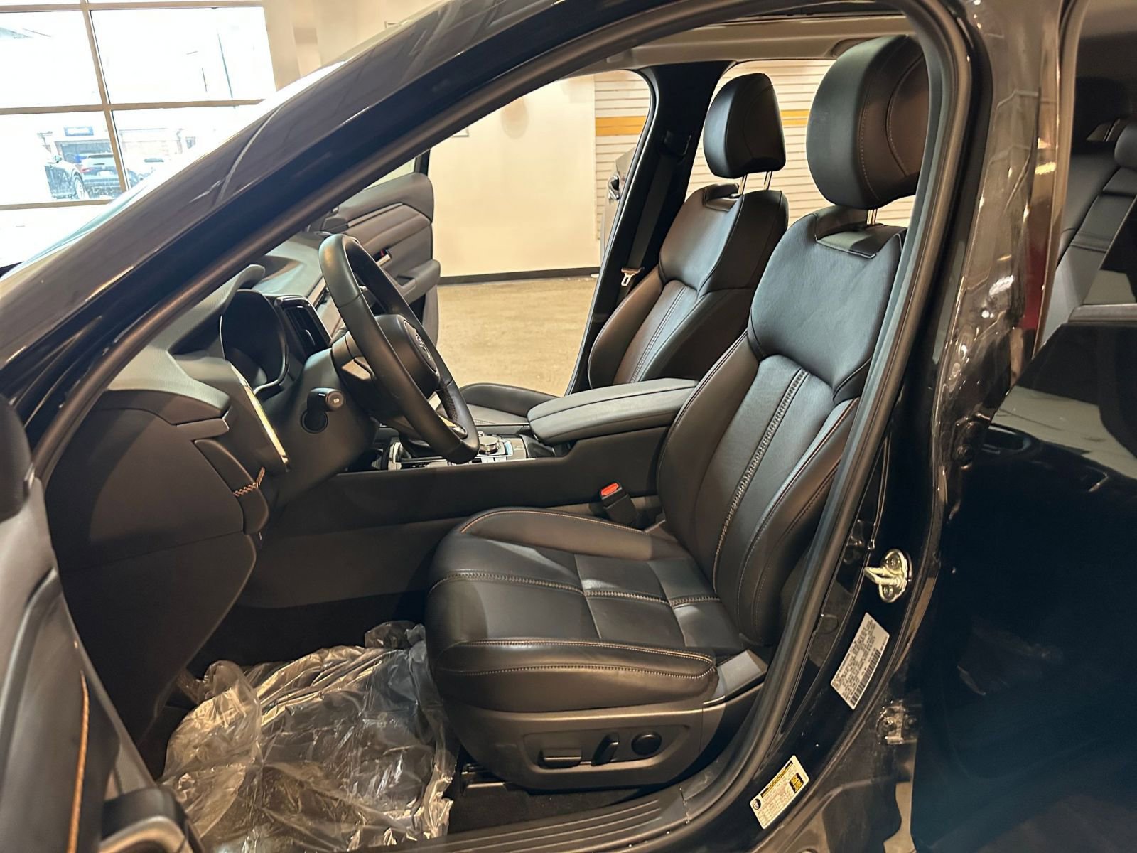 Used 2025 MAZDA CX-50 2.5 Hybrid w/ Premium Plus Pkg image 28