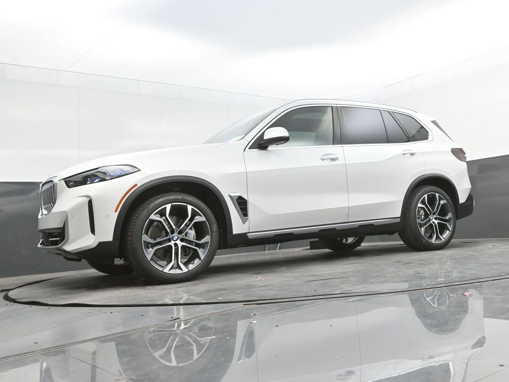 New 2026 BMW X5 xDrive40i w/ Parking Assistance Package AWD/4WD image 45