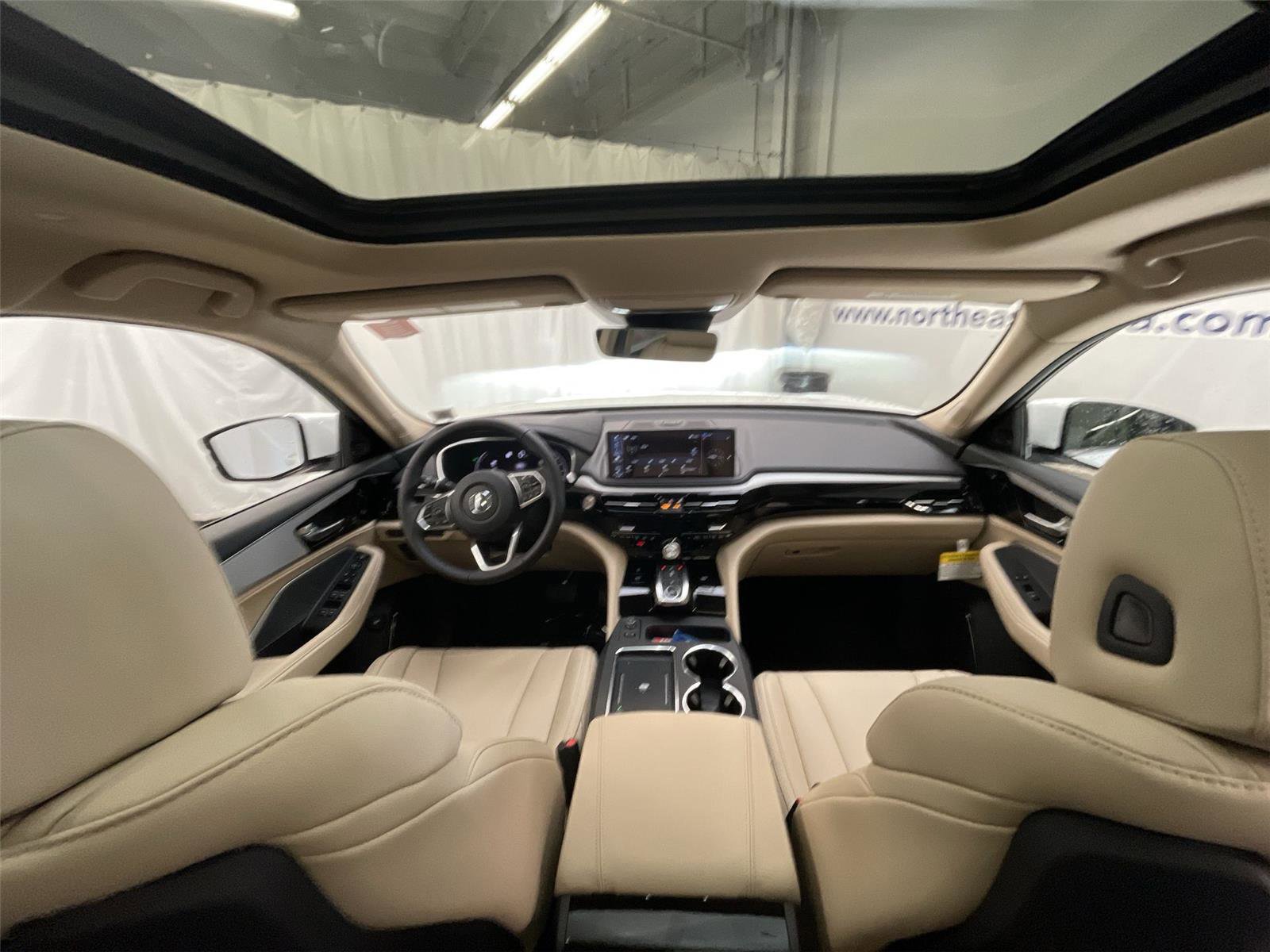 New 2026 Acura MDX SH-AWD image 32
