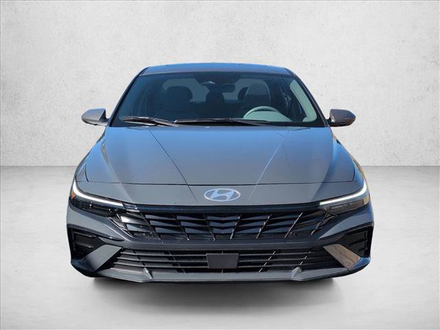 Used 2024 Hyundai Elantra SEL w/ Convenience Package video 2
