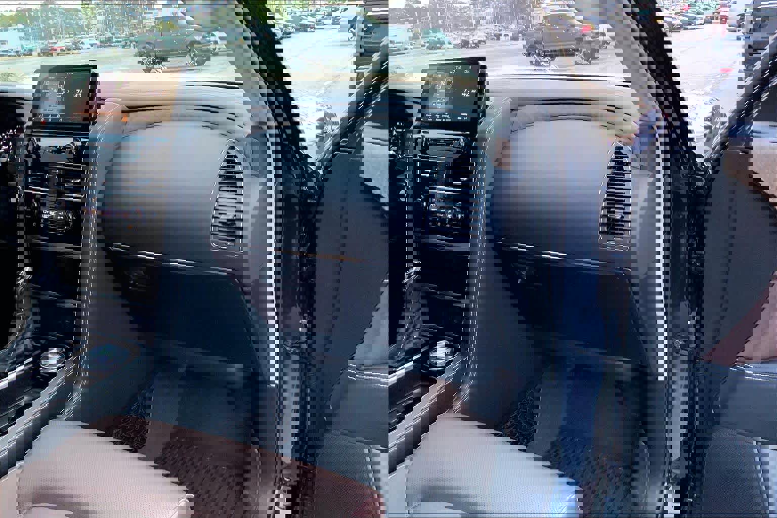 Used 2023 INFINITI QX80 Premium Select w/ Cargo Package image 18