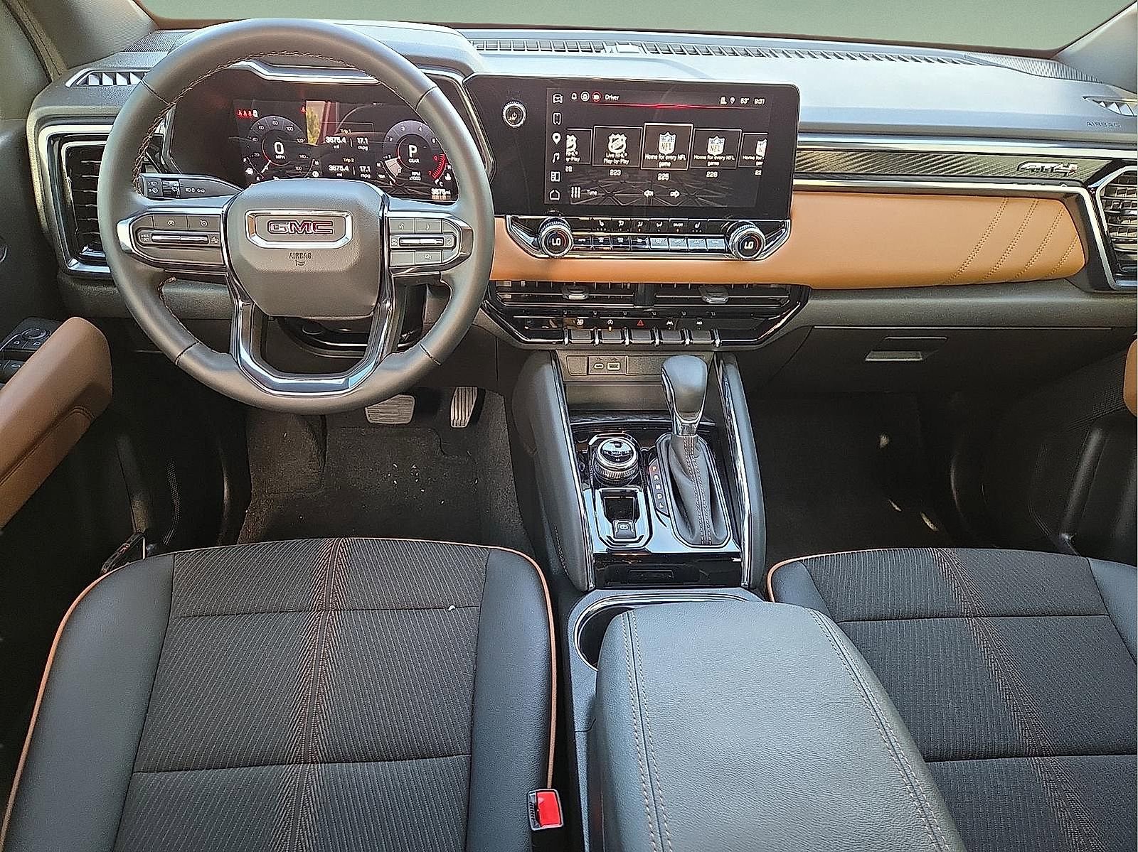 Used 2025 GMC Canyon AT4 w/ Nightfall Edition AWD/4WD image 11