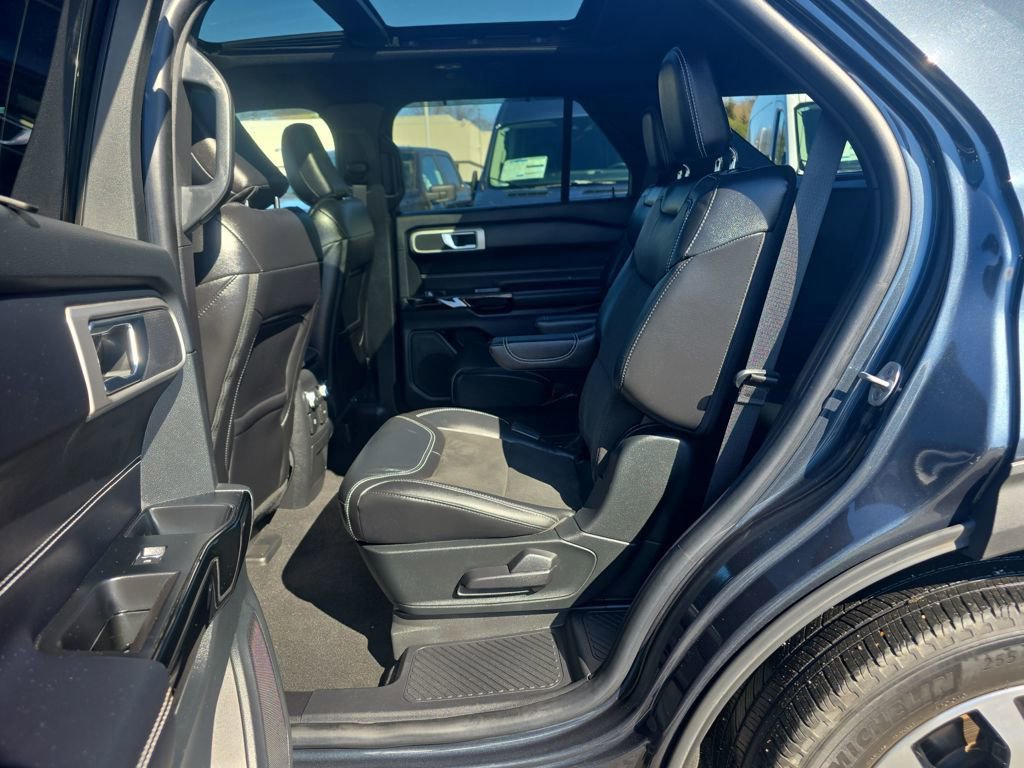 Used 2022 Ford Explorer ST image 17