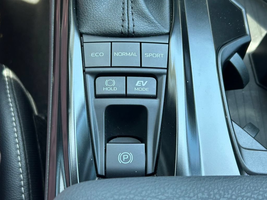 Used 2026 Toyota Camry SE w/ Multimedia Upgrade Package FWD image 28