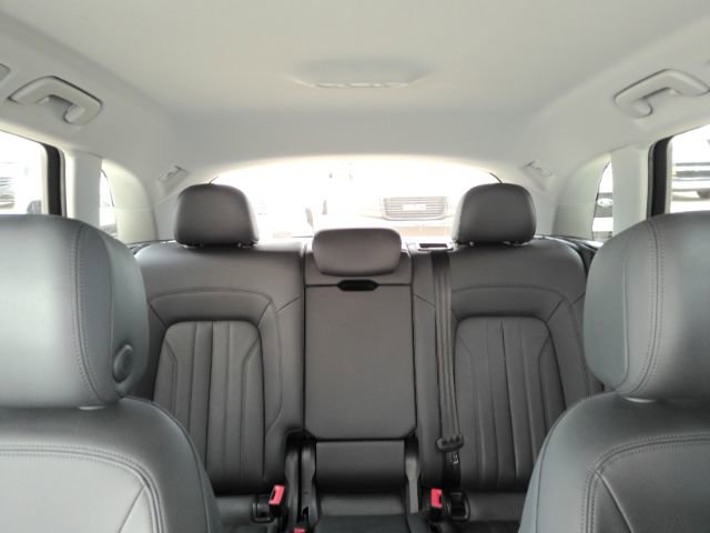 Used 2020 Audi Q5 2.0T Premium image 33