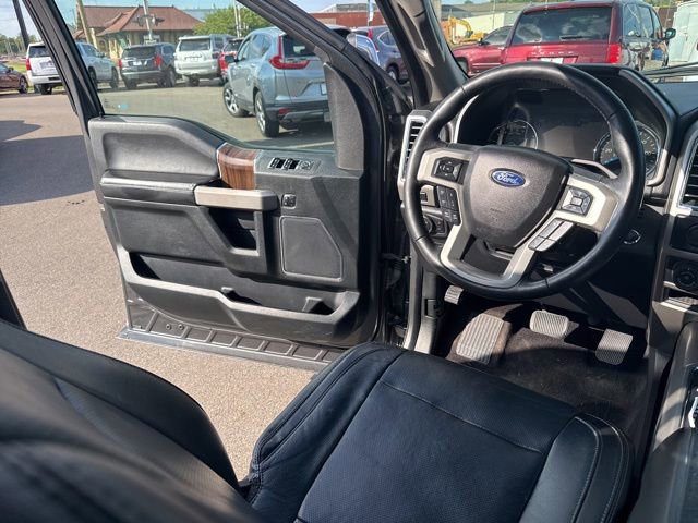Used 2016 Ford F150 Lariat w/ Equipment Group 502A Luxury AWD/4WD image 17