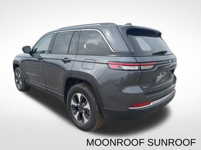 Used 2022 Jeep Grand Cherokee Limited 4xe image 12