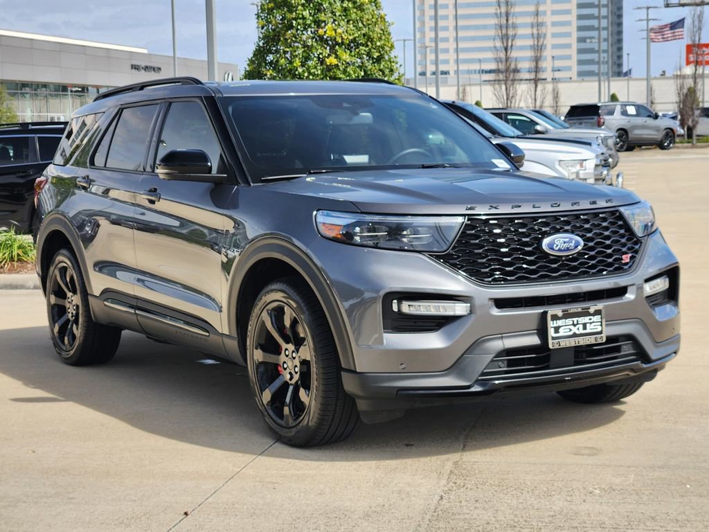 Used 2022 Ford Explorer ST w/ Equipment Group 401A image 3